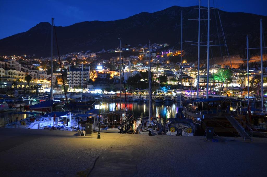 Kalkan Gul Pension Екстериор снимка